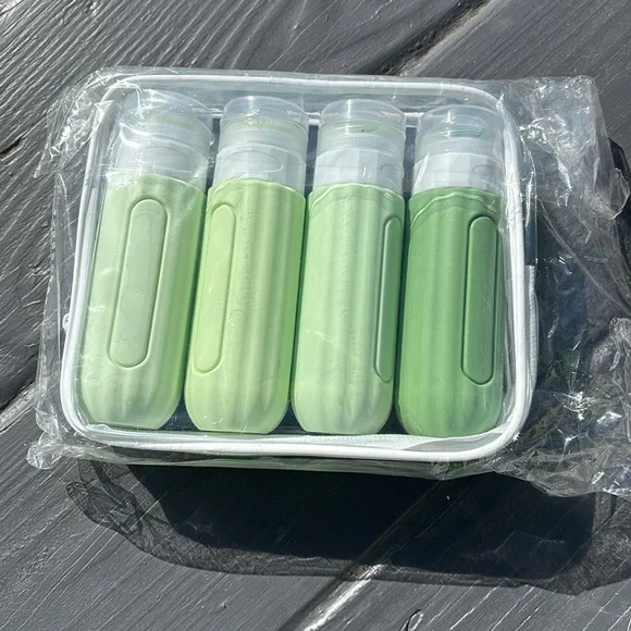 Silicone travel containers - Picture 2 of 2